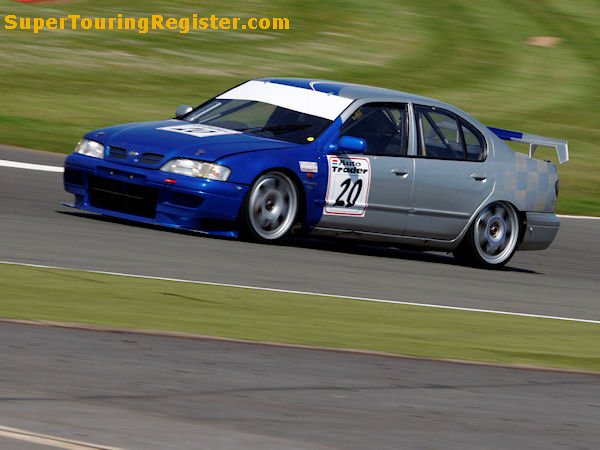 Ian Stinton - Nissan Primera