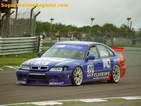 Andy Clarkin @ Brands Hatch, Sep 2002