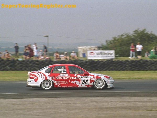 Derek Warwick @ Snetterton, Aug 1997