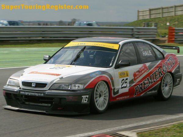 Derek Hale @ Snetterton, Apr 2005